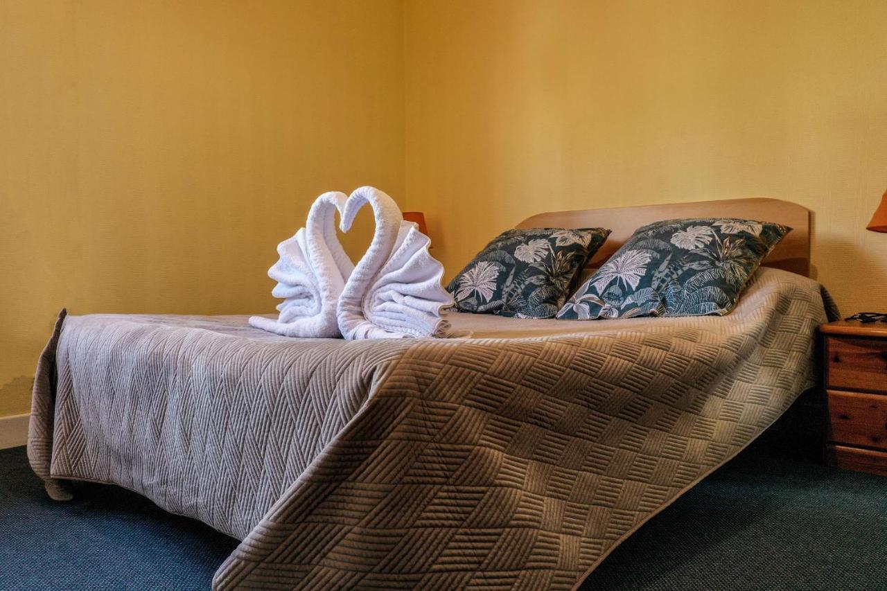 Hotel Le Pommeil Guéret Εξωτερικό φωτογραφία