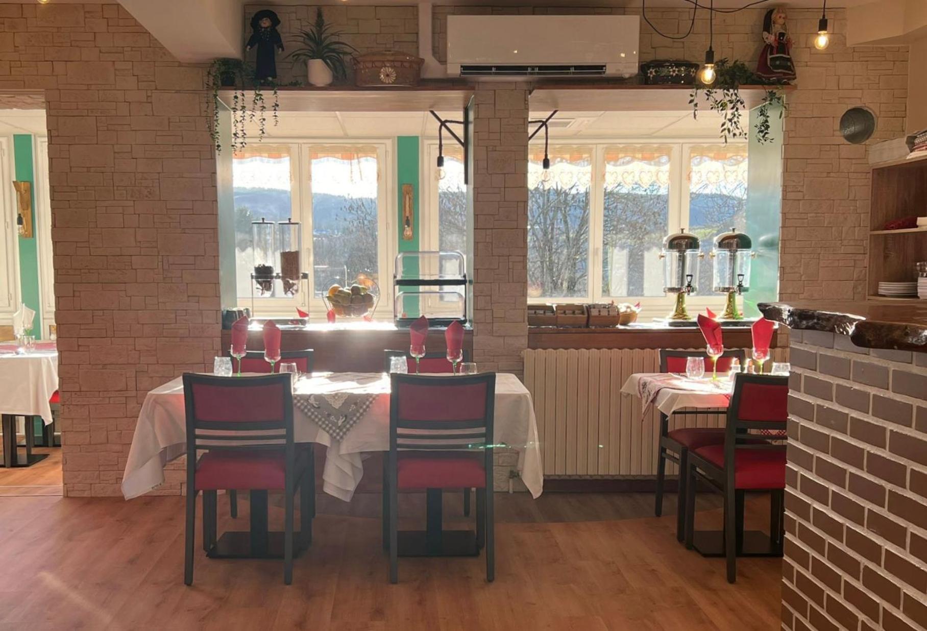 Hotel Le Pommeil Guéret Εξωτερικό φωτογραφία