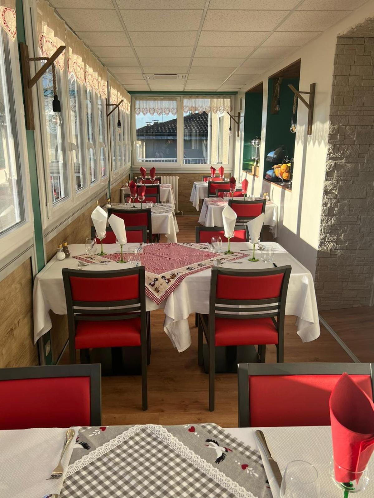 Hotel Le Pommeil Guéret Δωμάτιο φωτογραφία