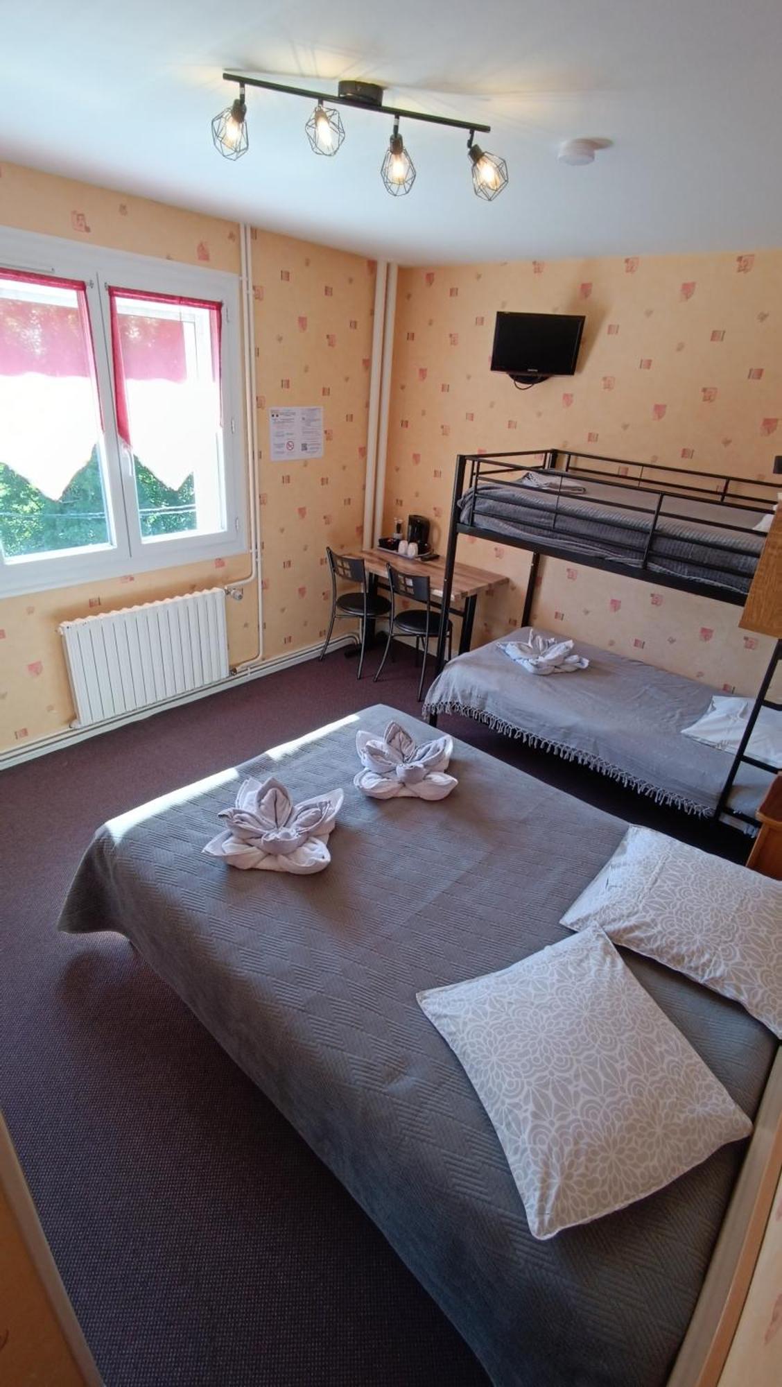 Hotel Le Pommeil Guéret Εξωτερικό φωτογραφία